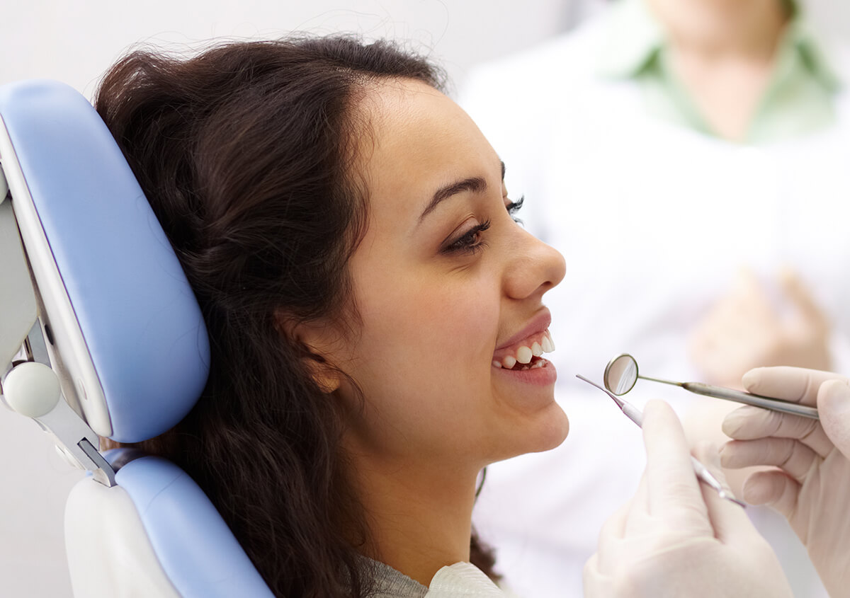 Premium Mercury Free Fillings to Maintain Your Smile from a Dentist in Beverly Hills, California